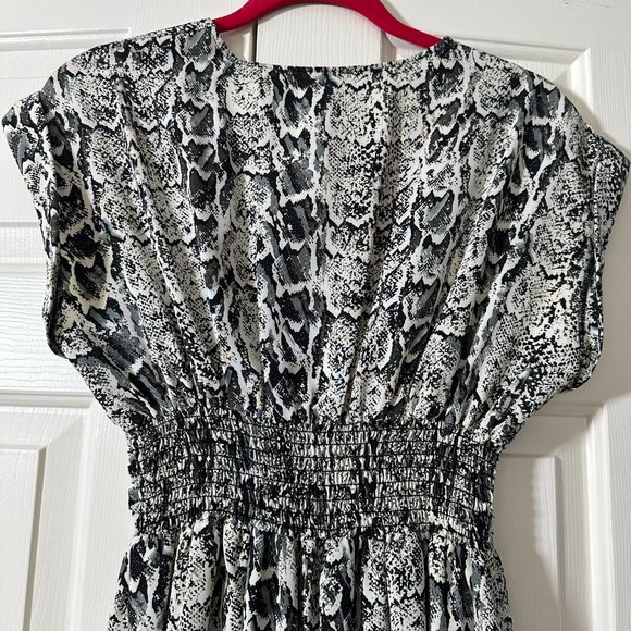 BAR III Snakeskin Print Zipper Front Cinched Waist Short Sleeve Dress Medium - Picture 9 of 16